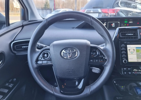 Toyota Prius cena 109900 przebieg: 30000, rok produkcji 2021 z Jawor małe 529